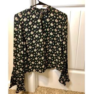Floral Ruffled Longsleeve Blouse